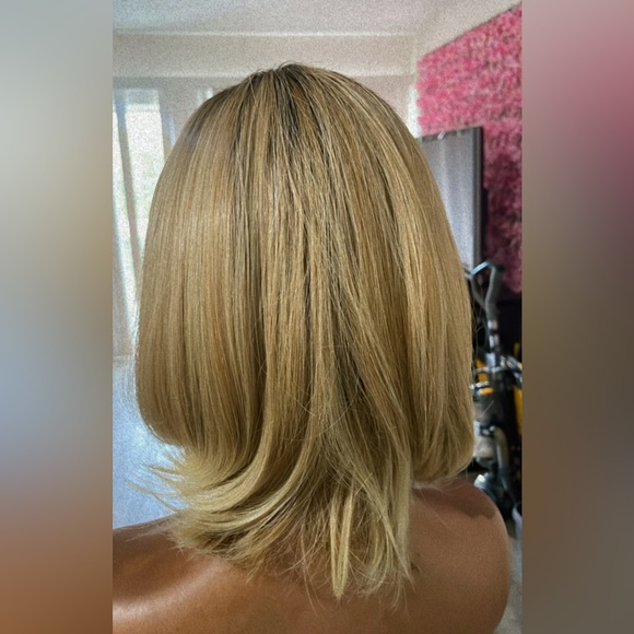 Human blend wig - Picture 7 of 9